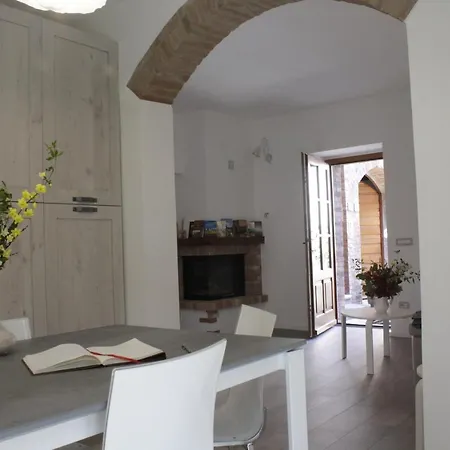 La Casa Di Elvira